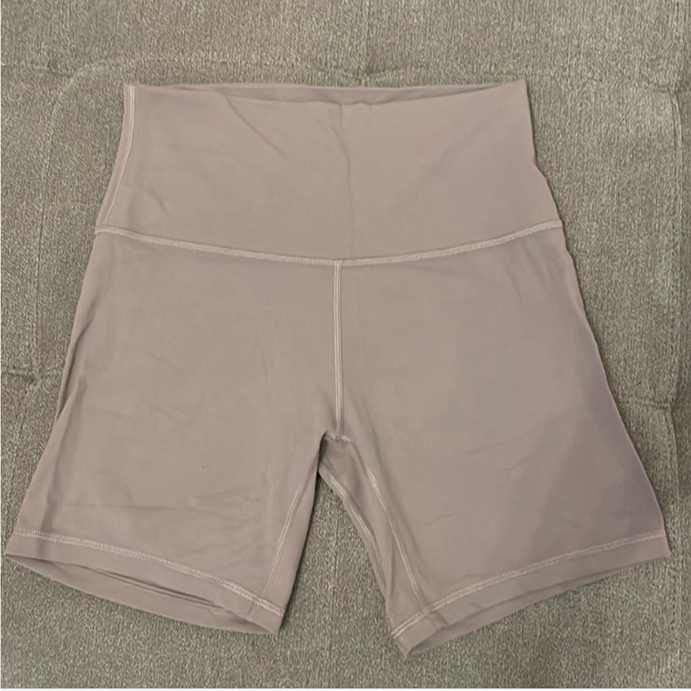 Lululemon align short